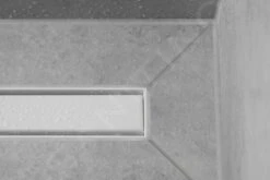 Hansgrohe RainDrain Match - Duschrinne 900 Mit Edelstahlrost, Mit Höhenverstellbarem Rahmen, Weiß Matt 56040700 -Hansgrohe Store 785e6f6dbdedd546ee5f4508